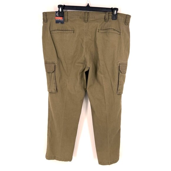 St. Johns Bay Mens Cargo Style Straight Leg Pants Size 40 x 30 Comfort Stretch - Picture 4 of 6